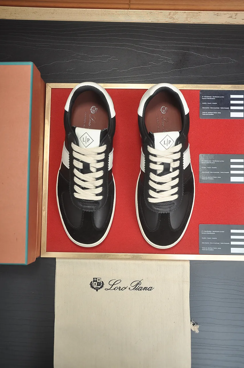 Men's men's shoes 💰580💶[𝐥𝐨𝐫𝐨 𝐏𝐢𝐚𝐧𝐚] lp classic loafers, an Italian treasure brand, the only brand that can match Hermès! Only after wearing it do we realize that we cannot let down our feet. The upper is imported cashmere, the lining of water-dyed cowhide ➕ the cowhide feet, the official original glass rubber outsole, and the pendant. Exclusive original packaging (tag ➕ brand paper ➕ outer box ➕ hand bag) code number: 38-46 (45 46 customized)